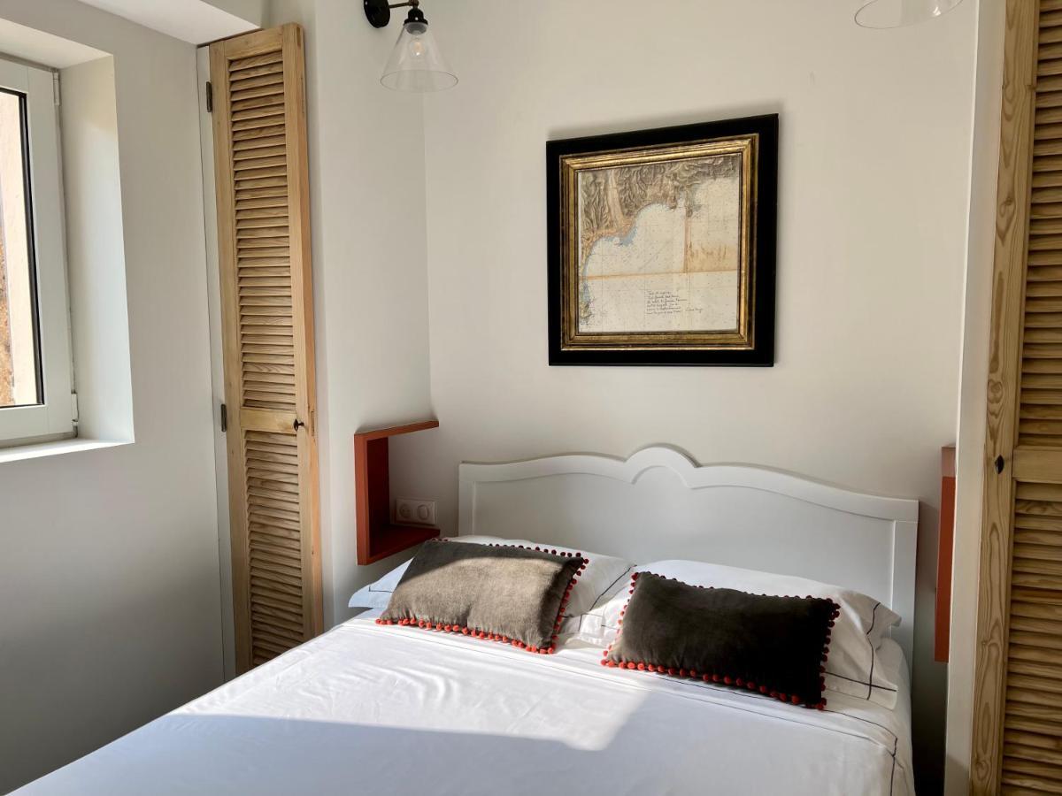 앙티브 Les Petits Volets 2 B&B 외부 사진