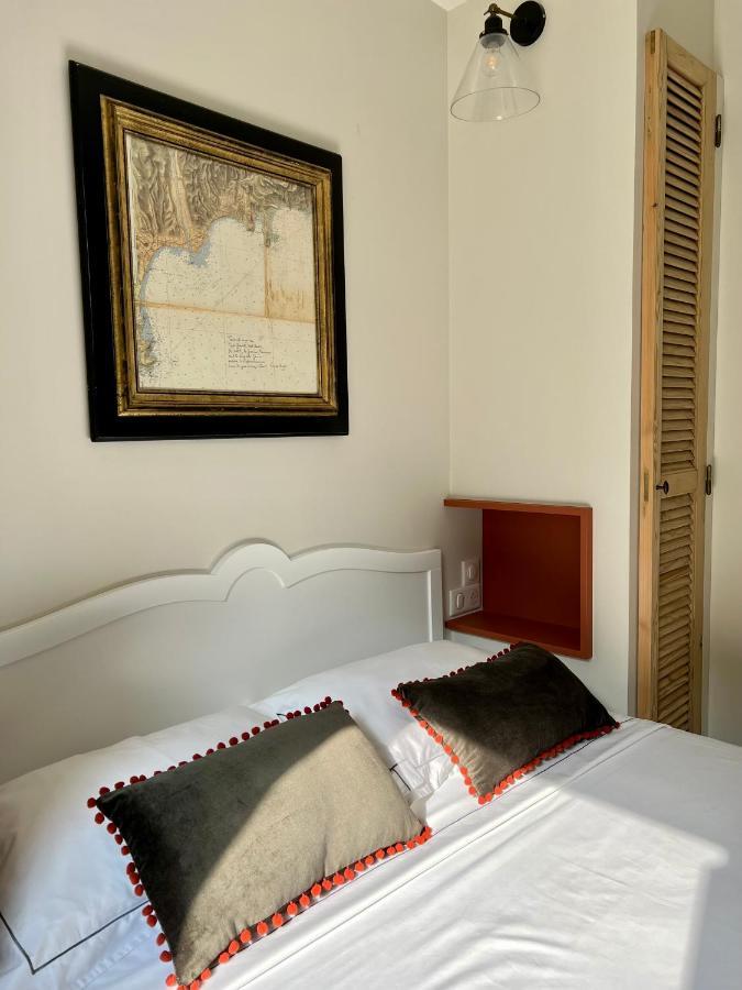 앙티브 Les Petits Volets 2 B&B 외부 사진